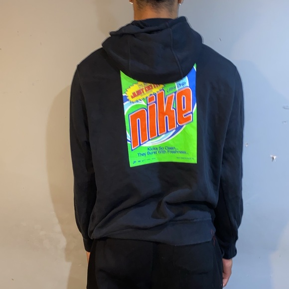 NIKE SWEATER - Picture 9 of 9